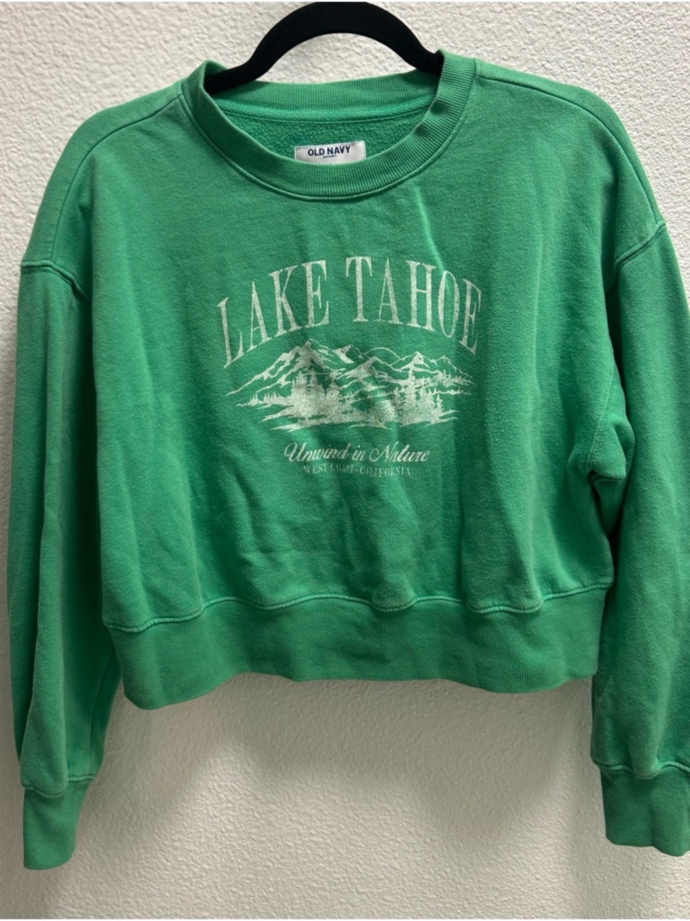 Old Navy Green Lake Tahoe Graphic Crewneck Cropped Sweatshirt